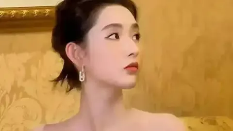 两辆电动车对峙从天亮僵持到天黑