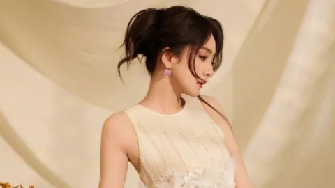 郑钦文钻石球场训练动态